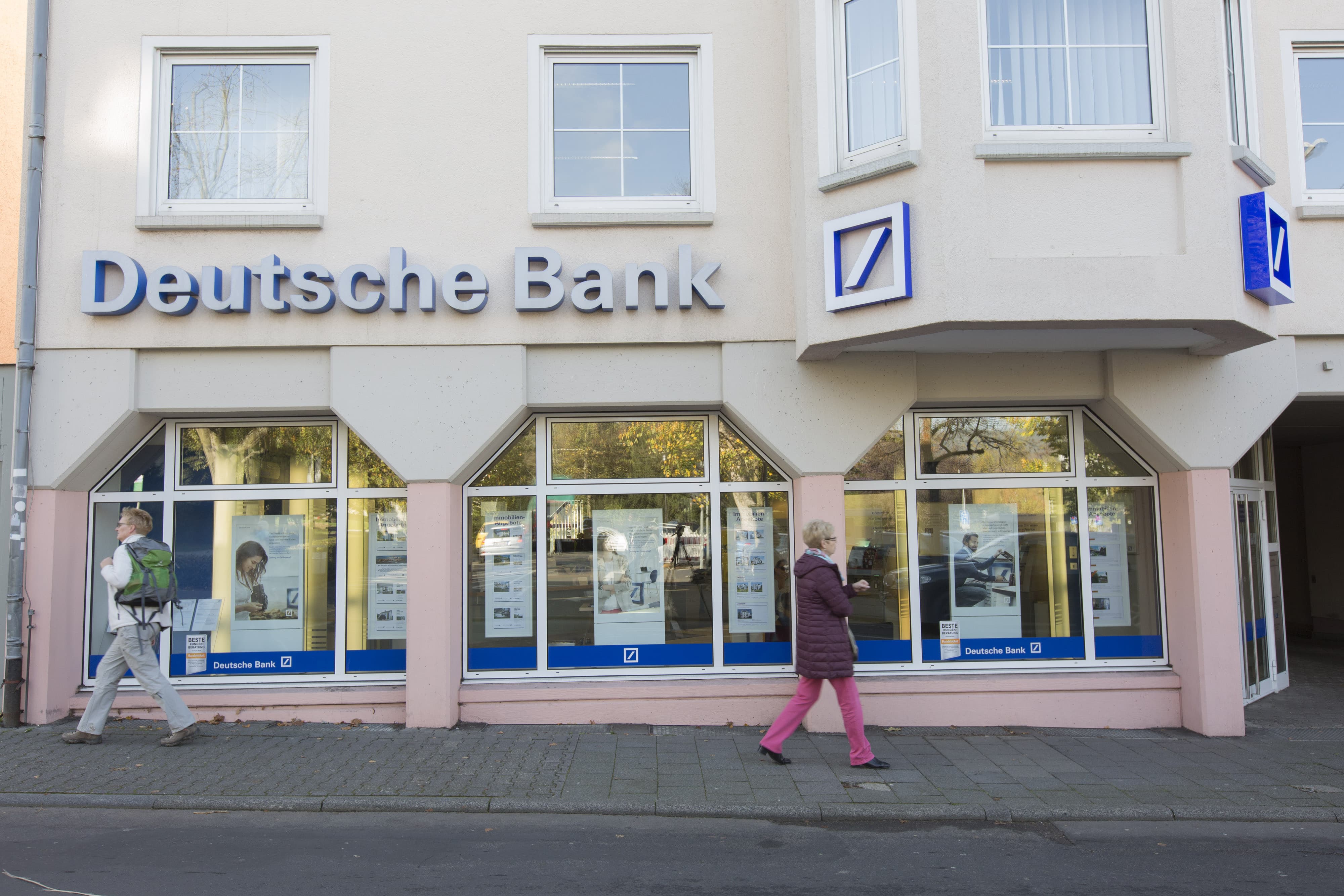 Deutsche Bank Dismisses Prospects for Large Forex Probe Fines