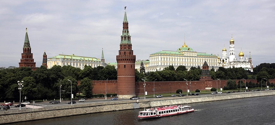 kremlin-moscow-880x400