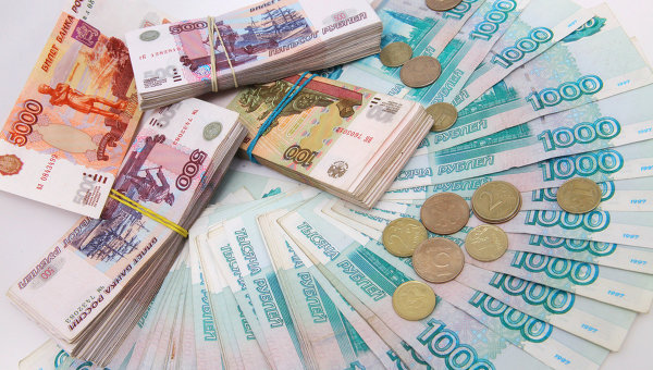 Russian Ruble Continues Its Falling Knife Trend, MOEX Raises Margin Requirements