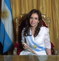 Cristina_Fernández_de_Kirchner_-_Foto_Oficial_2