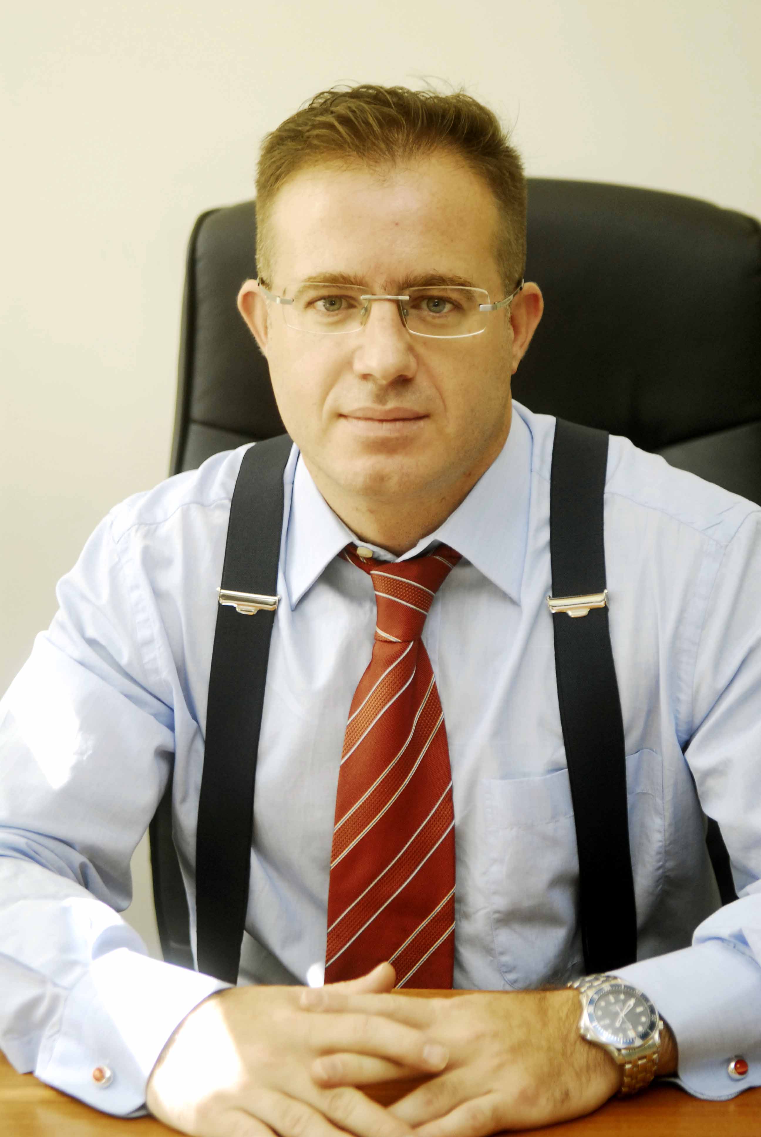 Vasilis Tsaprounis, Chief Economist and CFO, MagnaFX